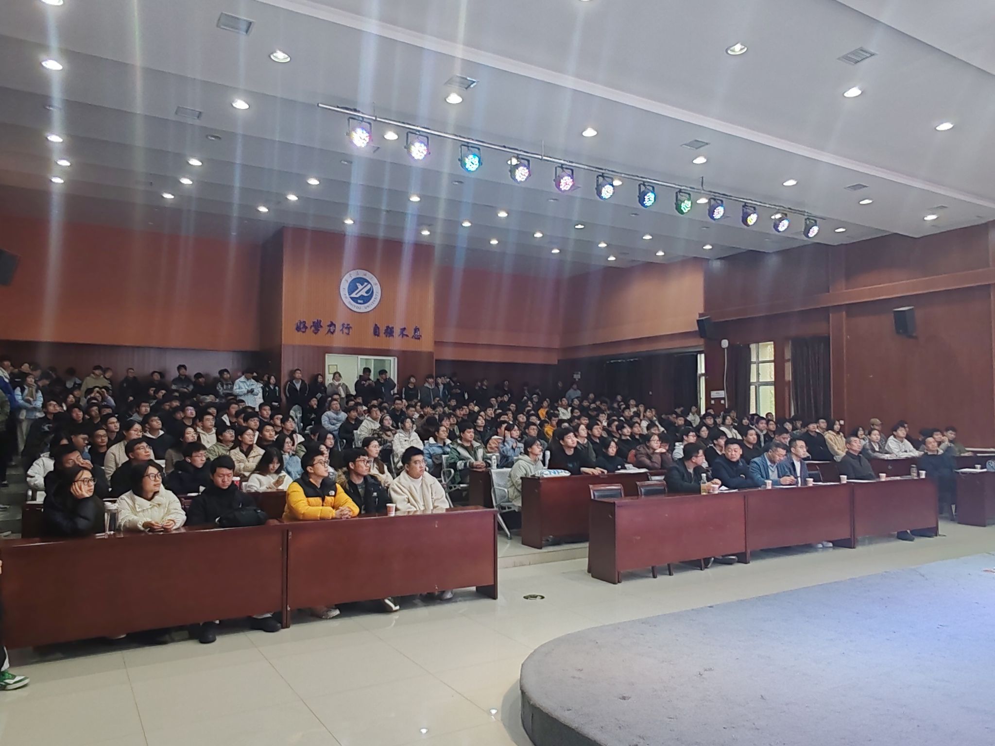 圖示, 示意圖

中度可信度描述已自動(dòng)生成:ver1