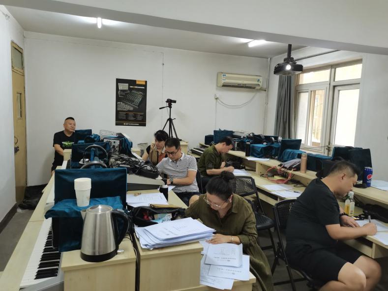 音樂(lè)系答辯三組2